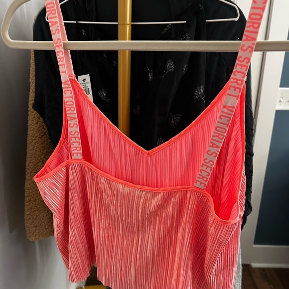 💜Victoria Secret Neon Pink Pajama Set💜~Brand New~ - Picture 2 of 3